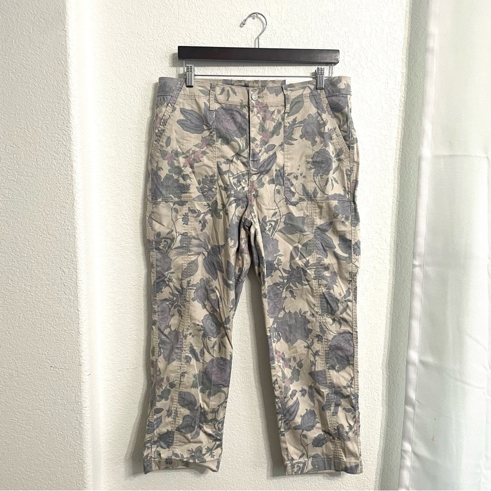 NWT Chicos Womens Pants Multicolor Floral Smokey Taupe Ankle Flex Waist Size 12